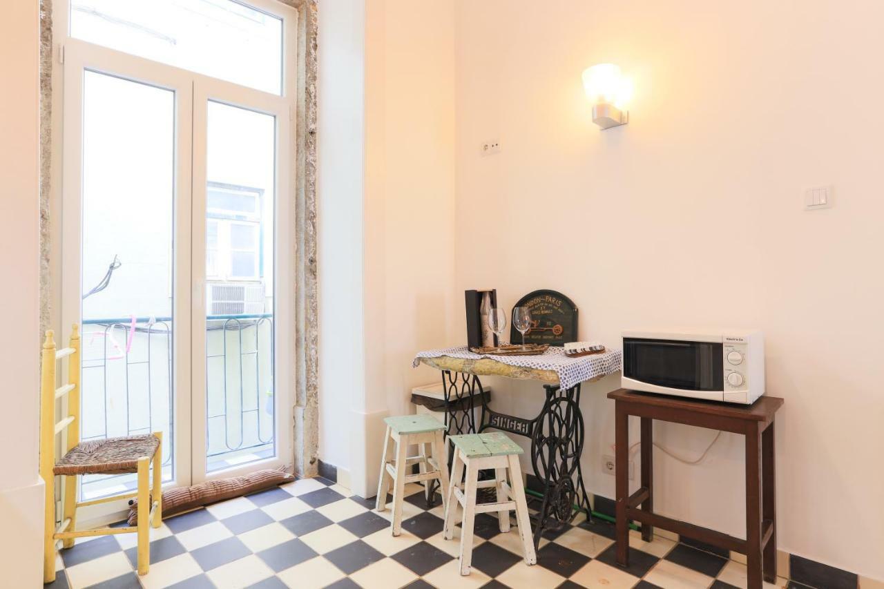 Lisbon Secret & Charming Baixa 4 Bedroom Apartment Bagian luar foto