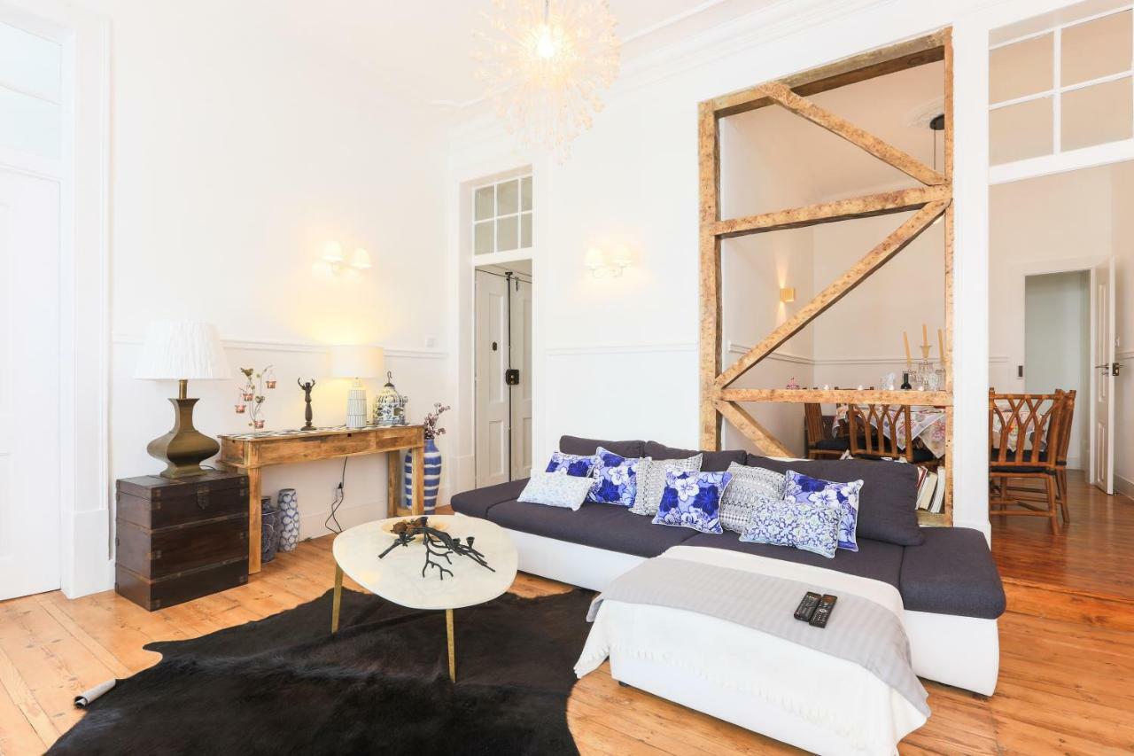 Lisbon Secret & Charming Baixa 4 Bedroom Apartment Bagian luar foto