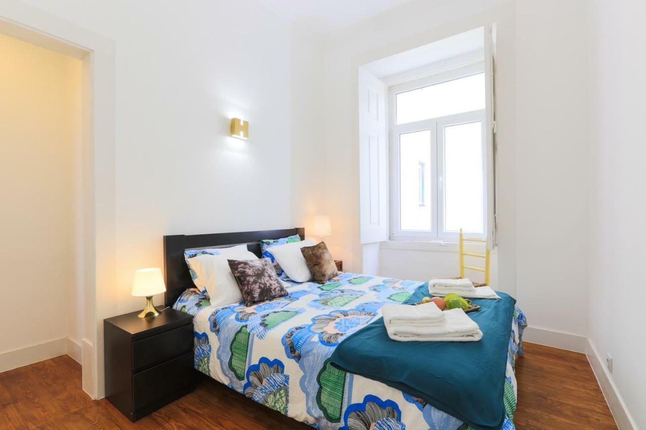 Lisbon Secret & Charming Baixa 4 Bedroom Apartment Bagian luar foto
